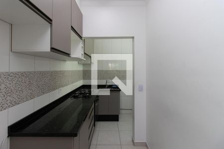 Cozinha de casa de condomínio para alugar com 2 quartos, 45m² em Jardim Modelo, São Paulo