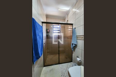 Casa à venda com 256m², 3 quartos e 2 vagas Casa à venda com 256m², 3 quartos e 2 vagasBanheiro Social