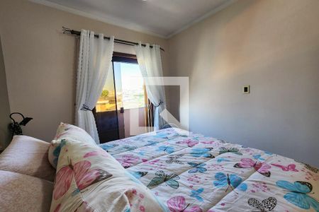 Casa à venda com 256m², 3 quartos e 2 vagas Casa à venda com 256m², 3 quartos e 2 vagasSuíte