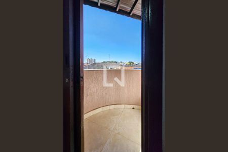 Casa à venda com 256m², 3 quartos e 2 vagas Casa à venda com 256m², 3 quartos e 2 vagasVaranda do Quarto 2