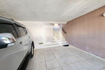 Casa à venda com 256m², 3 quartos e 2 vagas Casa à venda com 256m², 3 quartos e 2 vagasGaragem
