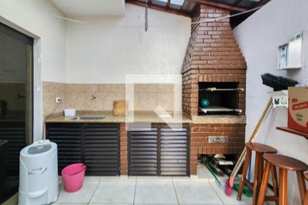 Casa à venda com 256m², 3 quartos e 2 vagas Casa à venda com 256m², 3 quartos e 2 vagasÁrea Gourmet