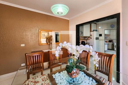 Casa à venda com 256m², 3 quartos e 2 vagas Casa à venda com 256m², 3 quartos e 2 vagasSala de Jantar