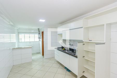 Apartamento para alugar com 119m², 3 quartos e 1 vaga Apartamento para alugar com 119m², 3 quartos e 1 vagaCozinha e Área de Serviço