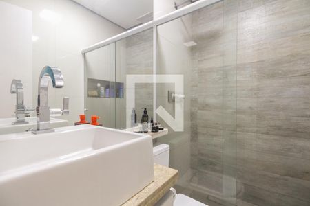 Banheiro Suíte  de casa para alugar com 2 quartos, 500m² em Vila Carrao, São Paulo