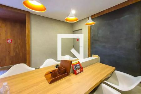 Apartamento para alugar com 31m², 1 quarto e sem vaga Apartamento para alugar com 31m², 1 quarto e sem vagaHall de entrada e coworking
