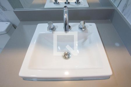 Banheiro Suíte de apartamento para alugar com 1 quarto, 62m² em Jardim das Acácias, São Paulo