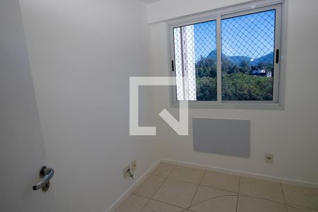Quarto 1 de apartamento para alugar com 2 quartos, 68m² em Jacarepaguá, Rio de Janeiro