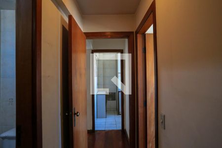 Corredor de apartamento à venda com 2 quartos, 65m² em Ipiranga, Belo Horizonte