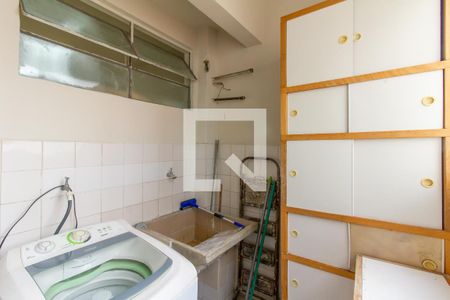 Apartamento à venda com 130m², 3 quartos e 1 vagaÁrea de Serviço
