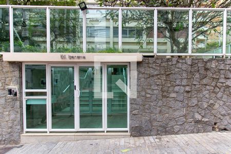 Apartamento à venda com 130m², 3 quartos e 1 vagaFachada