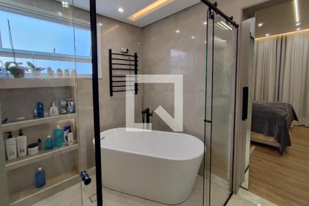 Banheiro Suíte de apartamento para alugar com 3 quartos, 110m² em Cambuí, Campinas