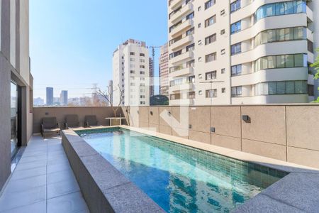 Studio à venda com 26m², 1 quarto e sem vaga Studio à venda com 26m², 1 quarto e sem vagaÁrea comum - Piscina