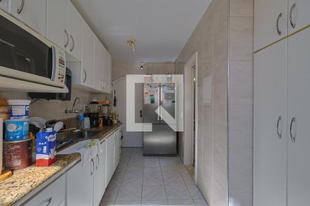 Apartamento à venda com 110m², 3 quartos e 2 vagas Apartamento à venda com 110m², 3 quartos e 2 vagasCozinha e Área de Serviço