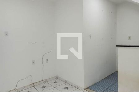 Sala de kitnet/studio para alugar com 1 quarto, 39m² em Pituaçu, Salvador
