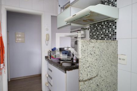 Cozinha de apartamento para alugar com 2 quartos, 60m² em Vila Pompéia, São Paulo