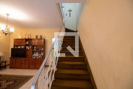 Escada de casa para alugar com 3 quartos, 180m² em Brooklin Paulista, São Paulo
