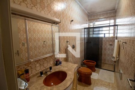 Casa para alugar com 180m², 3 quartos e 2 vagasBanheiro da Suíte