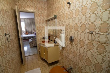 Casa para alugar com 180m², 3 quartos e 2 vagasBanheiro da Suíte