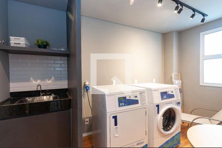 Apartamento para alugar com 27m², 1 quarto e sem vaga Apartamento para alugar com 27m², 1 quarto e sem vagaÁrea Comum - Lavandeira