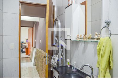 Casa à venda com 125m², 3 quartos e 3 vagasBanheiro 1