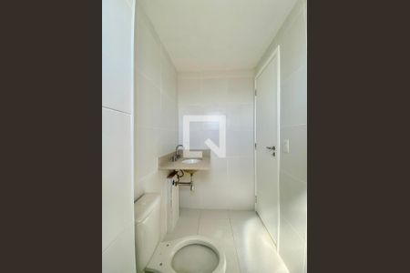 Apartamento para alugar com 58m², 2 quartos e 1 vagaBanheiro do Quarto 2