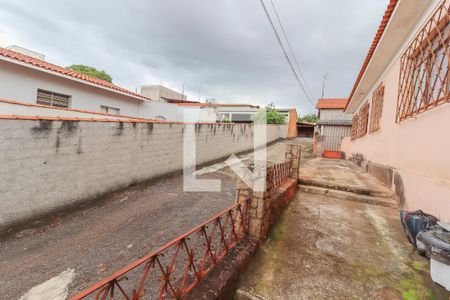 Casa à venda com 750m², 3 quartos e 5 vagasQuintal