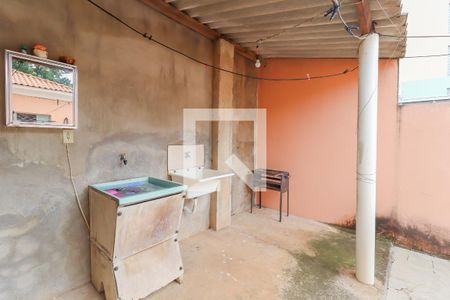 Casa à venda com 750m², 3 quartos e 5 vagasQuintal