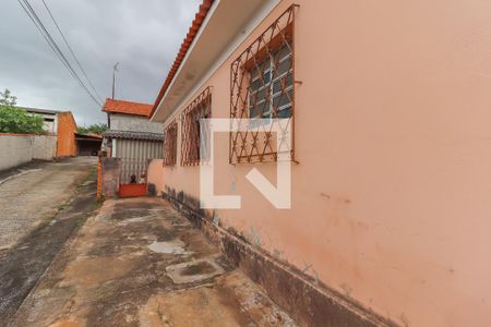 Casa à venda com 750m², 3 quartos e 5 vagasQuintal