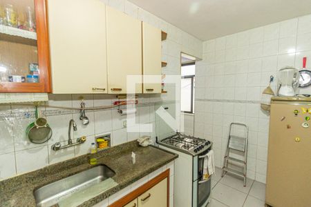 Apartamento à venda com 195m², 4 quartos e 1 vagaCozinha e Área de Serviço