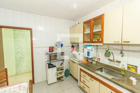 Apartamento à venda com 195m², 4 quartos e 1 vagaCozinha e Área de Serviço
