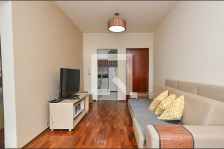 Sala de apartamento para alugar com 2 quartos, 70m² em Santa Tereza, Belo Horizonte