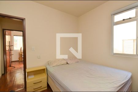 Quarto1 de apartamento para alugar com 2 quartos, 70m² em Santa Tereza, Belo Horizonte