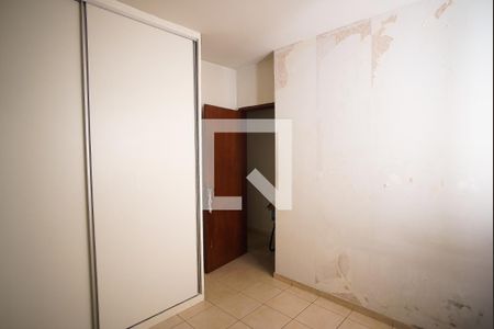 Quarto 2 de apartamento para alugar com 2 quartos, 115m² em Manacás, Belo Horizonte
