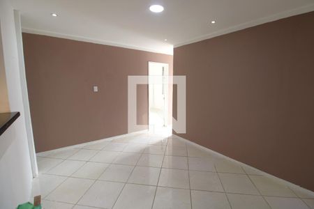 Casa de Condomínio para alugar com 2 quartos, 73m² em Bento Ribeiro, Rio de Janeiro