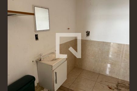Banheiro do terraço de casa de condomínio para alugar com 2 quartos, 73m² em Bento Ribeiro, Rio de Janeiro