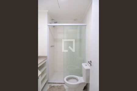 Banheiro de kitnet/studio para alugar com 1 quarto, 40m² em Vila Camargos, Guarulhos