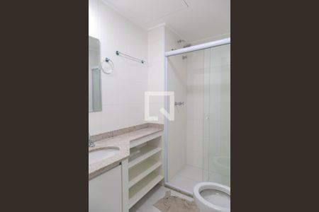 Banheiro de kitnet/studio para alugar com 1 quarto, 40m² em Vila Camargos, Guarulhos