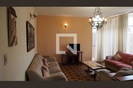 Sala de casa à venda com 4 quartos, 520m² em Bela Vista, Jundiaí