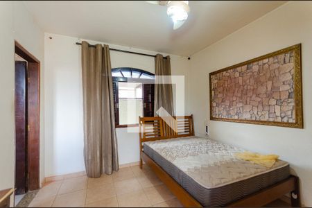 Casa à venda com 339m², 3 quartos e 4 vagasSuíte