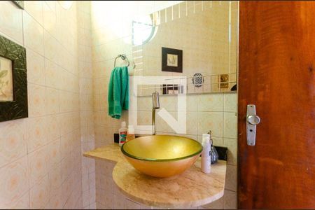 Casa à venda com 339m², 3 quartos e 4 vagasLavabo