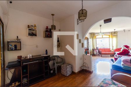 Sala de casa à venda com 3 quartos, 339m² em Jardim Peri, São Paulo