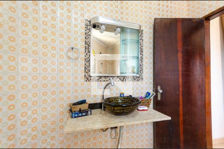 Casa à venda com 339m², 3 quartos e 4 vagasBanheiro da Suíte