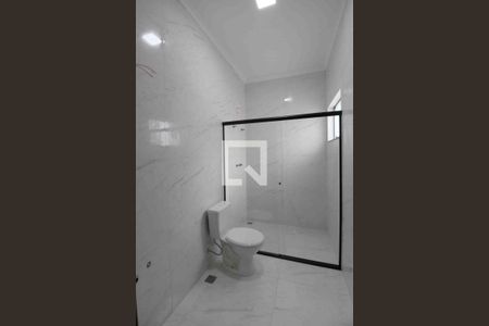 Casa de condomínio para alugar com 181m², 3 quartos e 4 vagasBanheiro da Suíte 1