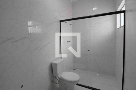 Casa de condomínio para alugar com 181m², 3 quartos e 4 vagasBanheiro da Suíte 1