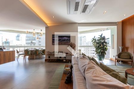 Apartamento à venda com 3 quartos, 210m² em Planalto Paulista, São Paulo