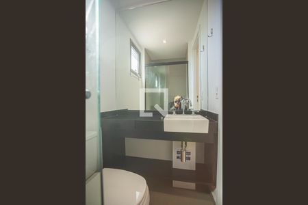 Banheiro de kitnet/studio para alugar com 1 quarto, 21m² em Vila Clementino, São Paulo