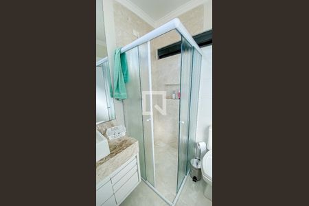 Casa à venda com 270m², 4 quartos e 6 vagas Casa à venda com 270m², 4 quartos e 6 vagasBanheiro da Suíte 3