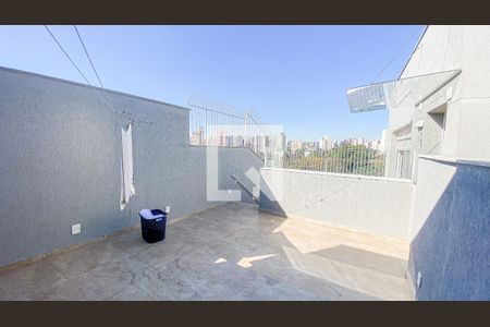 Casa à venda com 270m², 4 quartos e 6 vagas Casa à venda com 270m², 4 quartos e 6 vagasVaranda da Suíte 1