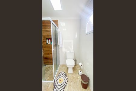 Casa à venda com 270m², 4 quartos e 6 vagas Casa à venda com 270m², 4 quartos e 6 vagasBanheiro da Suíte 1